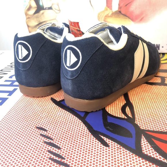 Men's Navy and White Dunnit Sneakers, Various sizes! - Picture 2 of 5